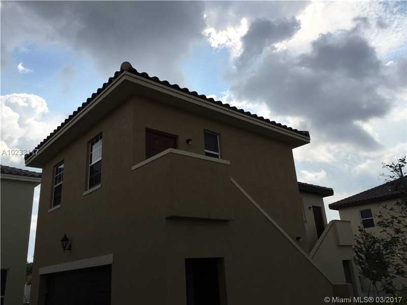 16946 Southwest 90th Terr Ci Ter, Miami, FL 33196