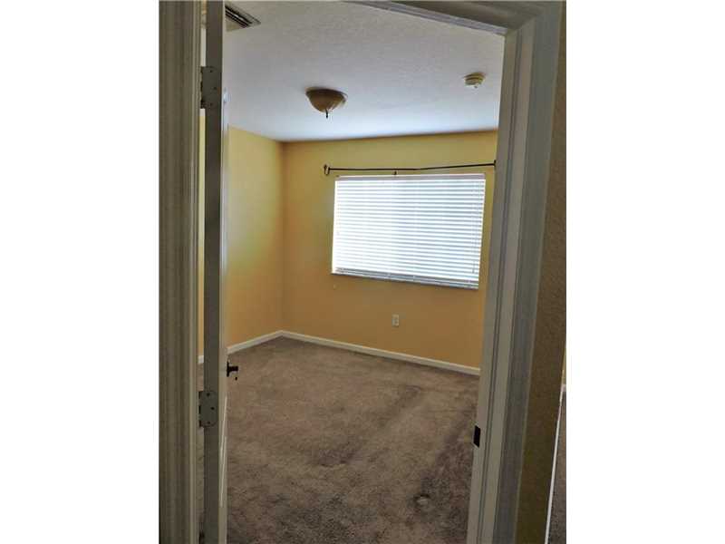 16246 Southwest 95 Ln, Miami, FL 33196