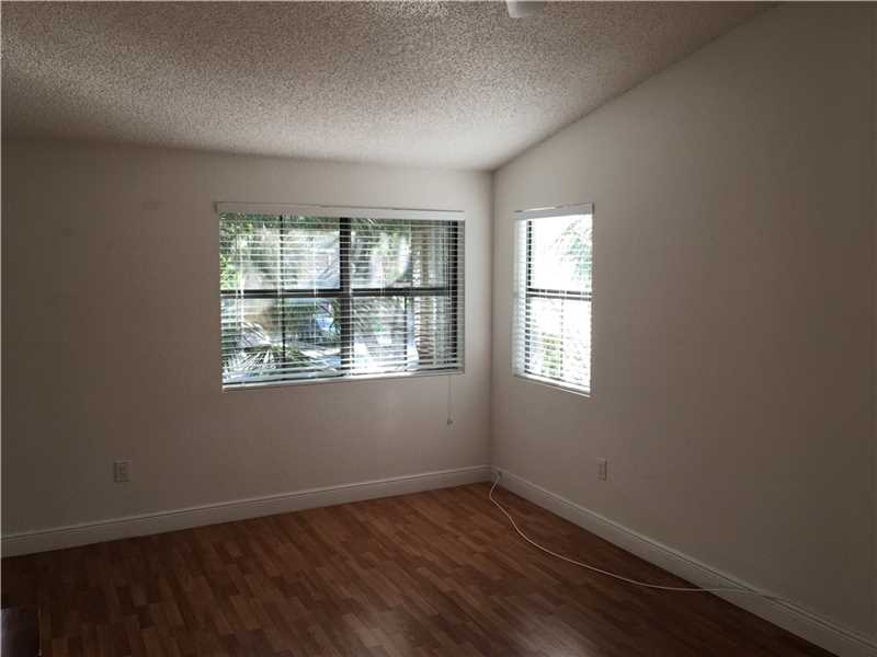 15689 Southwest 106th Ln, Miami, FL 33196