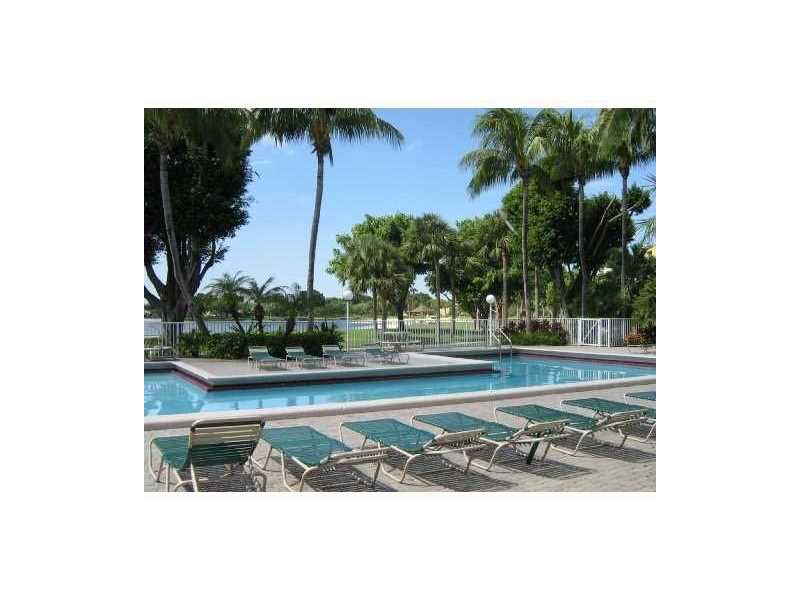 15295 Southwest 106th Ln, Miami, FL 33196