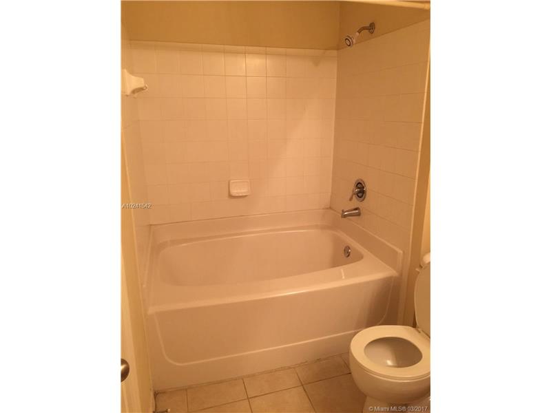 533 Northeast 3RD AVE, Fort Lauderdale, FL 33301