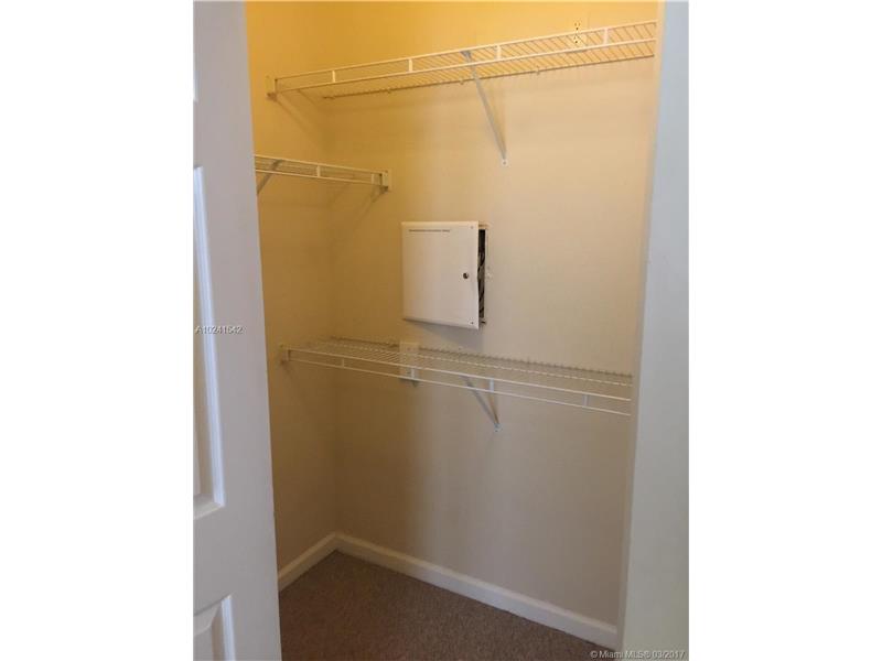 533 Northeast 3RD AVE, Fort Lauderdale, FL 33301