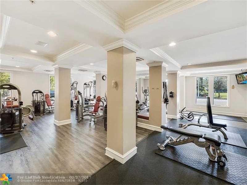533 NE 3rd Ave 412, Fort Lauderdale, FL 33301