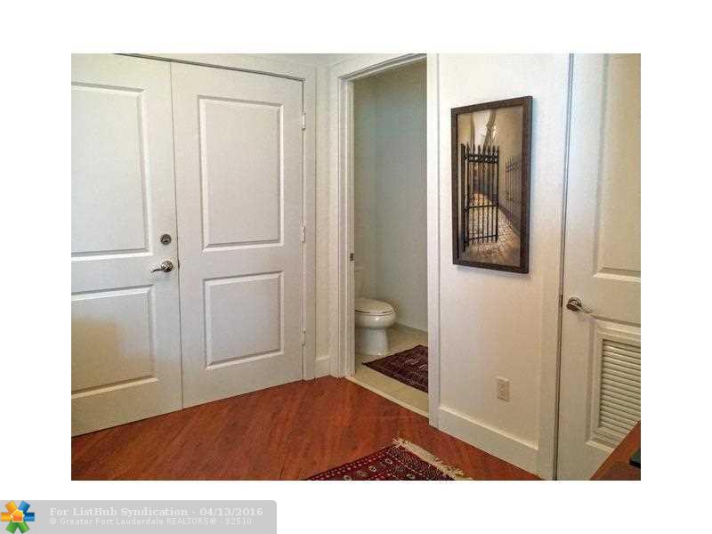 315 NE 3rd Ave 1403, Fort Lauderdale, FL 33301