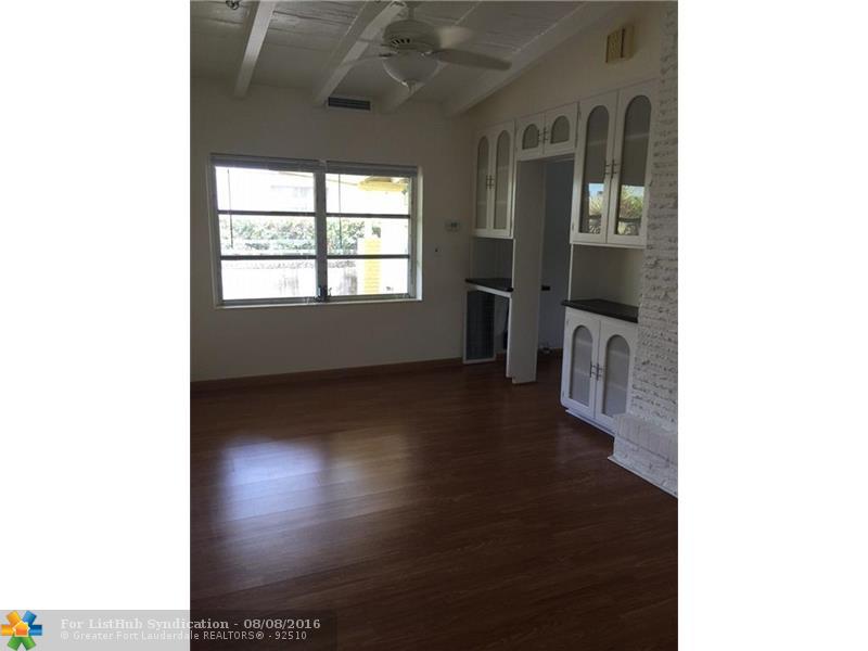 525 SE 25 Avenue, Fort Lauderdale, FL 33301