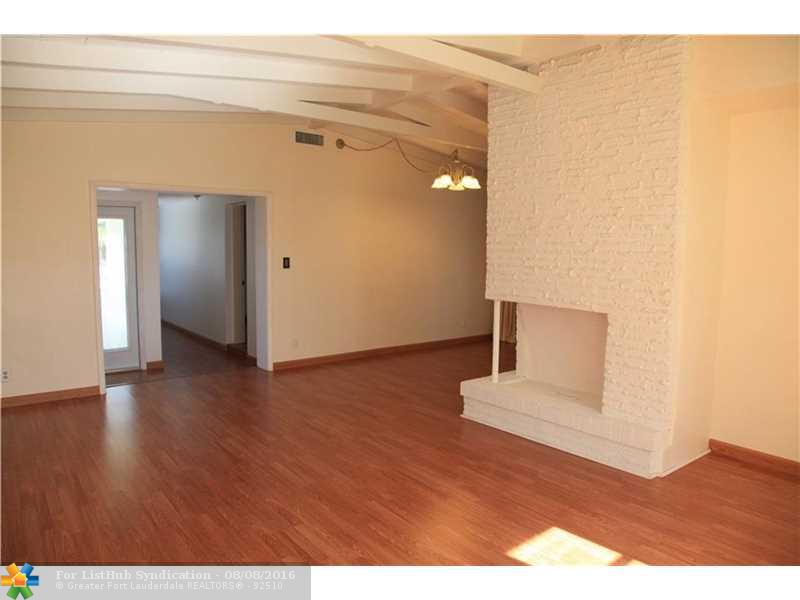 525 SE 25 Avenue, Fort Lauderdale, FL 33301