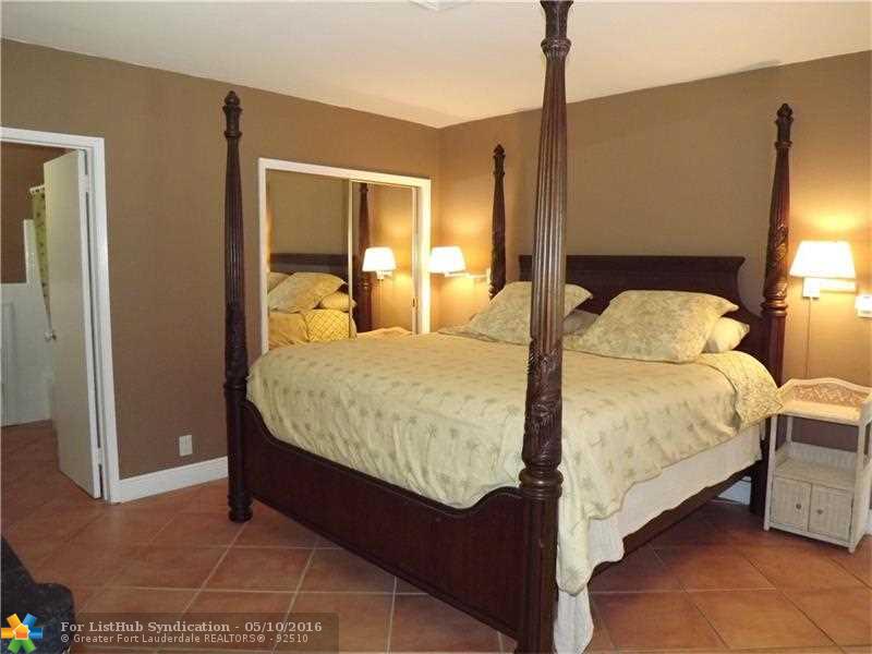 513 Coconut Isle Dr, Fort Lauderdale, FL 33301