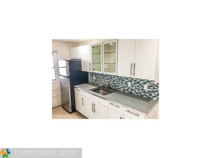 2718 NE 14th St 5, Fort Lauderdale, FL 33304