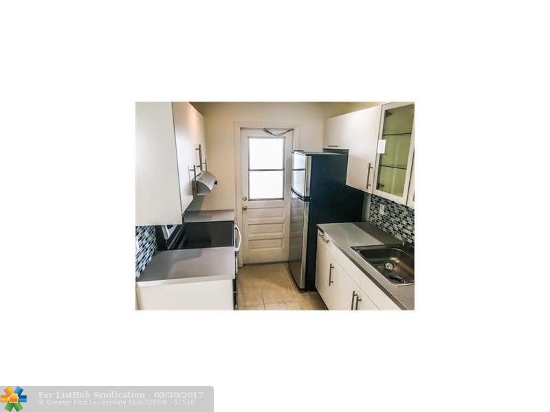 2718 NE 14th St 5, Fort Lauderdale, FL 33304