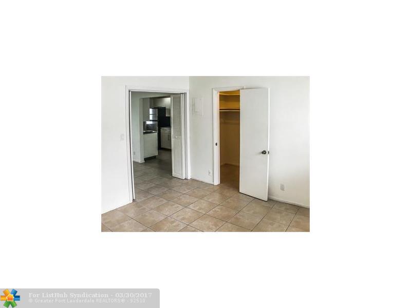 2718 NE 14th St 5, Fort Lauderdale, FL 33304