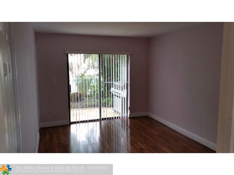 1455 Holly Heights Dr., Fort Lauderdale, FL 33304