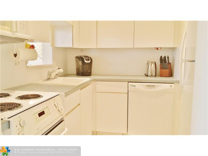 625 Antioch Ave 402, Fort Lauderdale, FL 33304