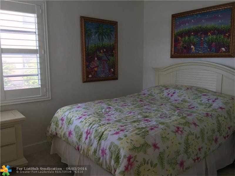 569 BAYSHORE DR 6, Fort Lauderdale, FL 33304