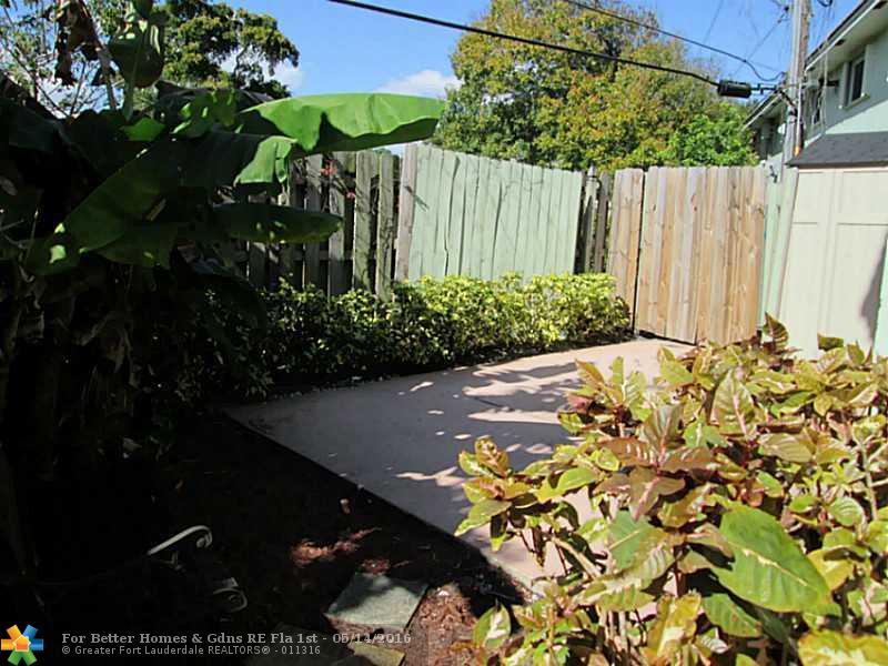 1423 Holly Heights Dr # 3, Fort Lauderdale, FL 33304