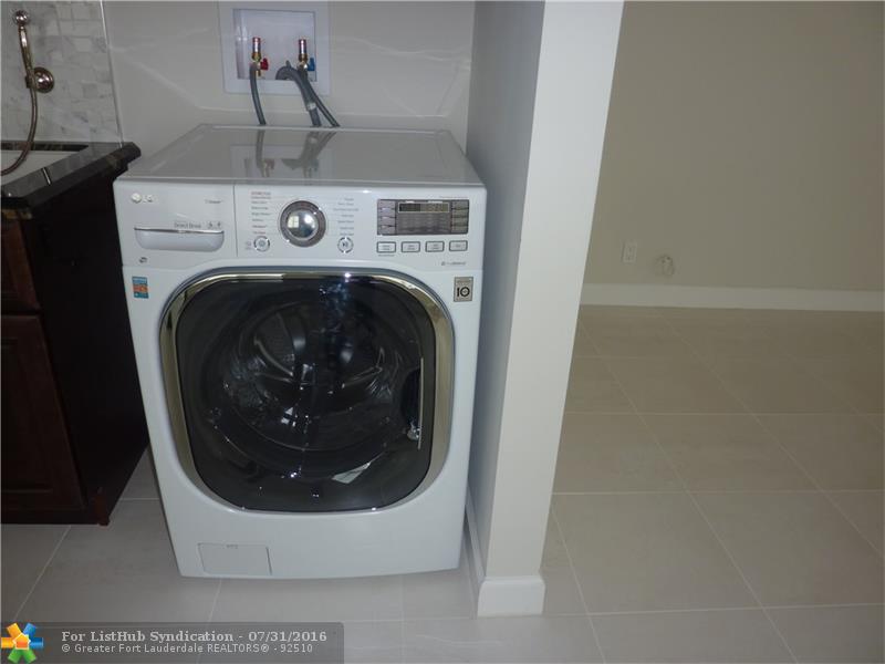 3003 TERRAMAR 403, Fort Lauderdale, FL 33304