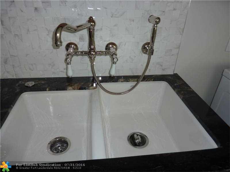 3003 TERRAMAR 403, Fort Lauderdale, FL 33304