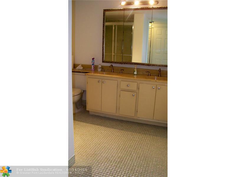 720 Bayshore Dr 802, Fort Lauderdale, FL 33304