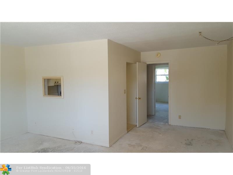 625 Antioch Ave 206, Fort Lauderdale, FL 33304