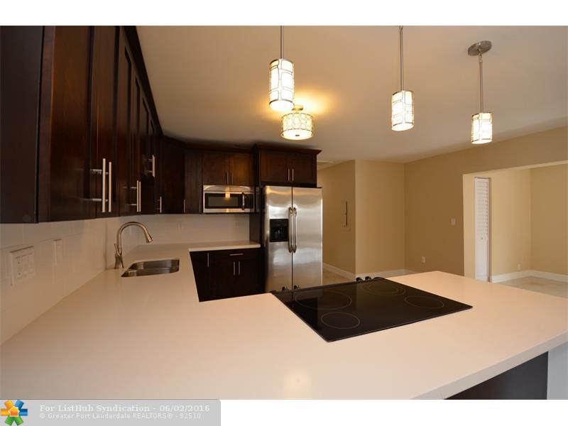 1900 NE 15th Ave, Fort Lauderdale, FL 33305