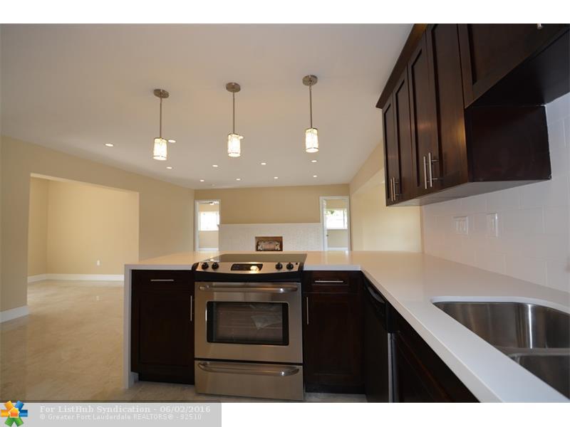 1900 NE 15th Ave, Fort Lauderdale, FL 33305