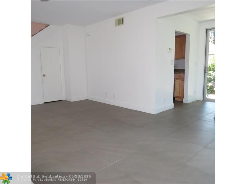 824 NE 18th Ct 824, Fort Lauderdale, FL 33305
