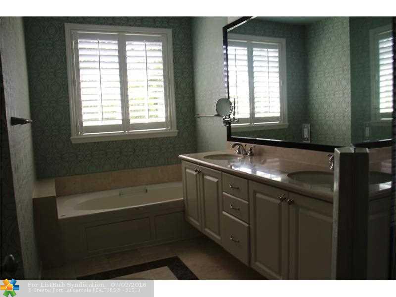 1806 NE 26th Ave 1806, Fort Lauderdale, FL 33305