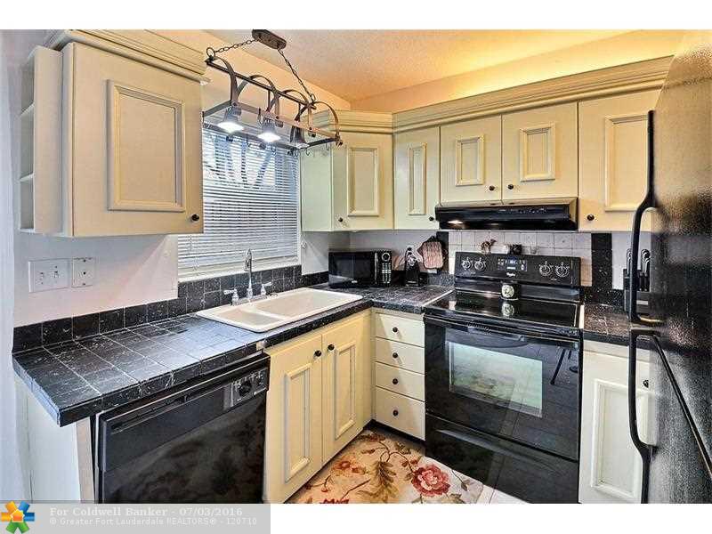 176 NE 20th Ct, Wilton Manors, FL 33305
