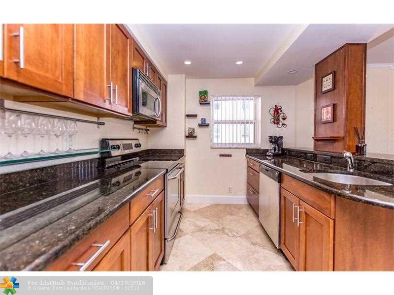 2900 NE 30 M-2, Fort Lauderdale, FL 33306
