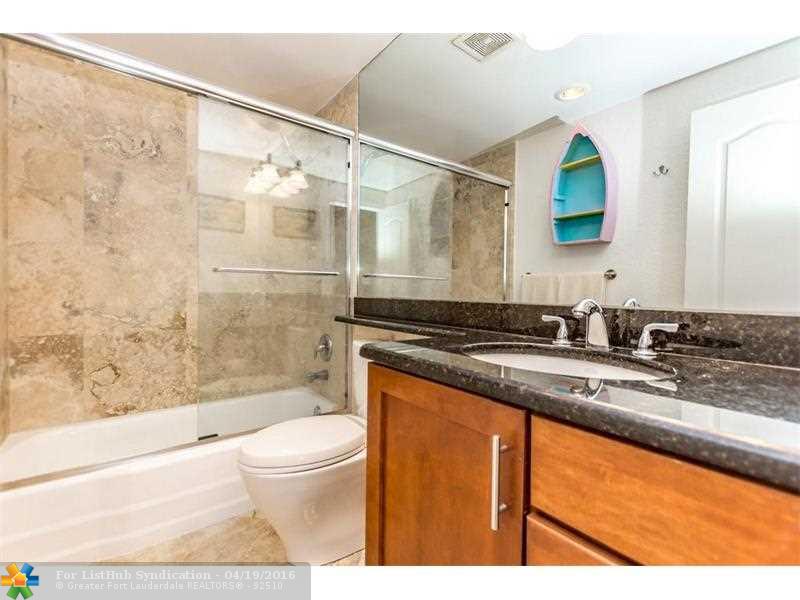 2900 NE 30 M-2, Fort Lauderdale, FL 33306