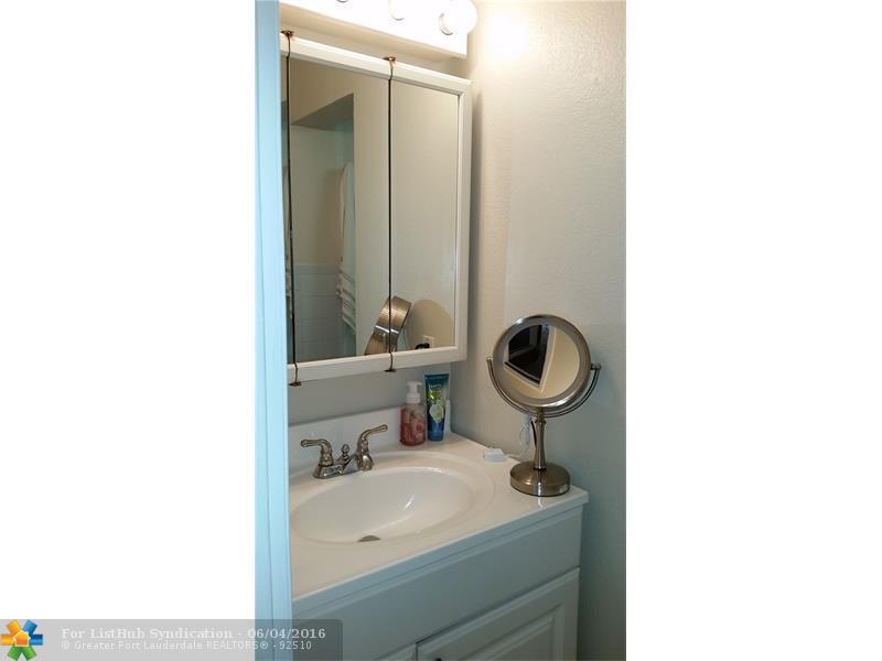 2624 NE 30th Pl 102b, Fort Lauderdale, FL 33306