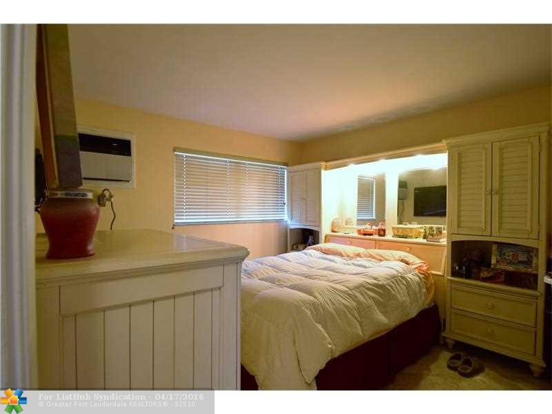2716 NE 30th Pl 210C, Fort Lauderdale, FL 33306