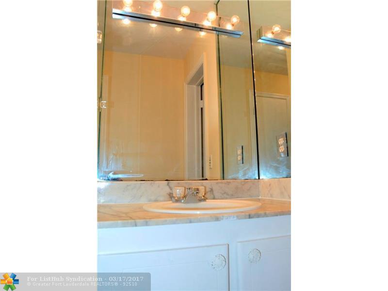 6273 Bay Club Dr 3, Fort Lauderdale, FL 33308