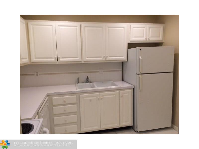 6313 Bay Club Dr 3, Fort Lauderdale, FL 33308