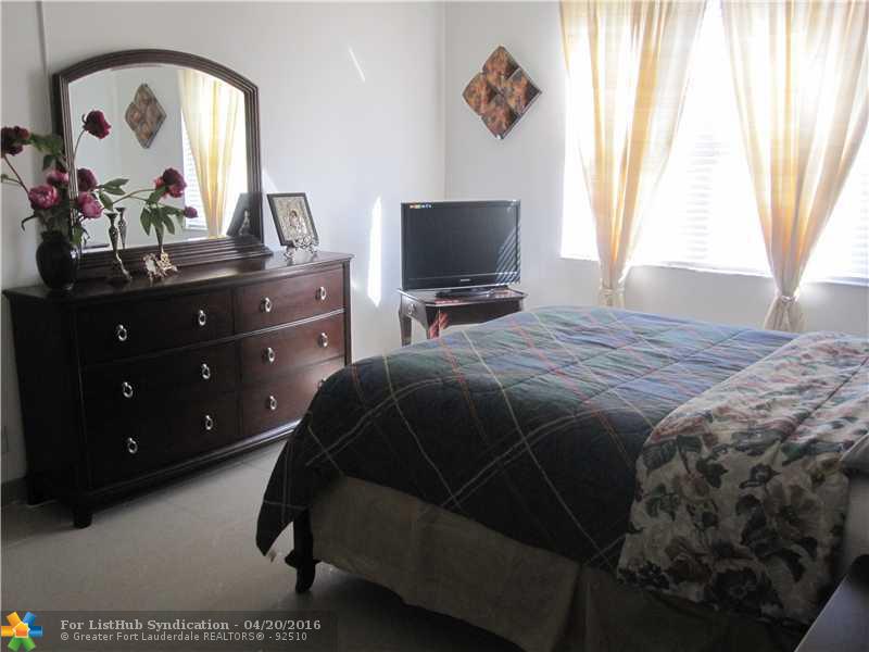 3015 N Ocean Blvd 3G, Fort Lauderdale, FL 33308