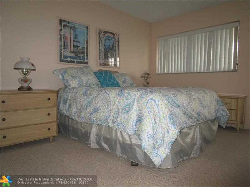 1920 NE 51st Ct 210, Fort Lauderdale, FL 33308