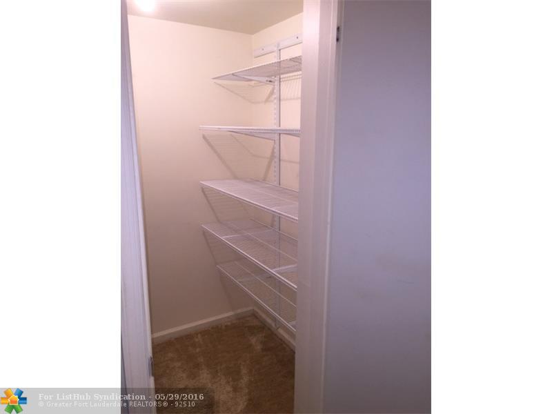 6443 Bay Club Dr 2, Fort Lauderdale, FL 33308