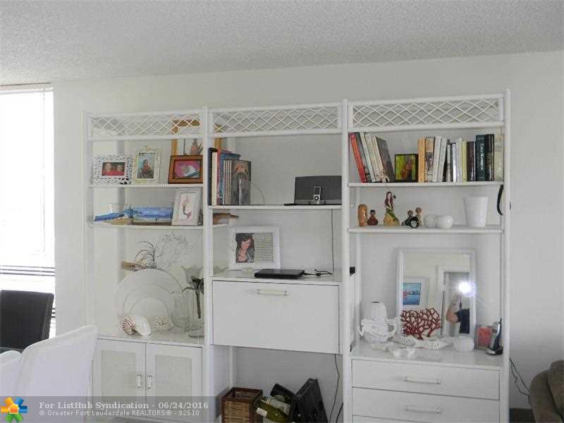 4800 Bayview Dr 801, Fort Lauderdale, FL 33308