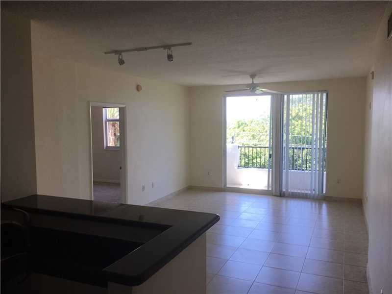 2421 NE 65th St 418, Fort Lauderdale, FL 33308