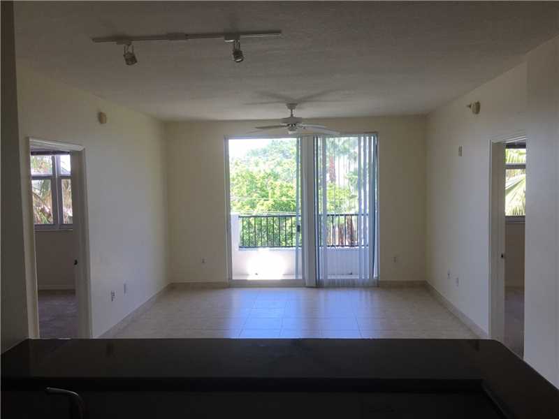 2421 NE 65th St 418, Fort Lauderdale, FL 33308