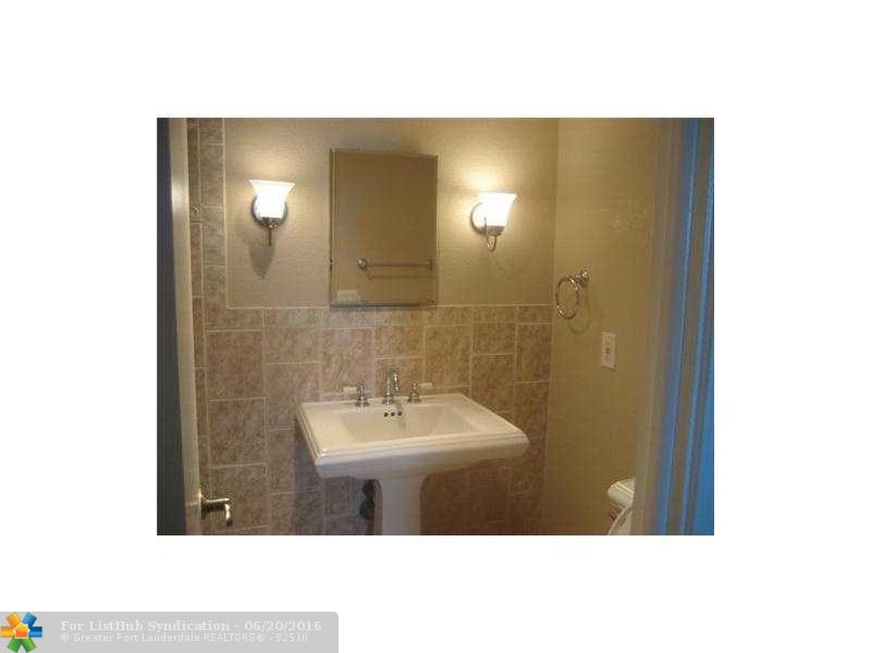 3015 N Ocean Blvd 18J, Fort Lauderdale, FL 33308