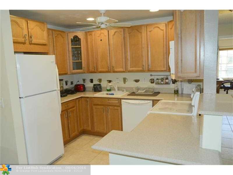 6499 Bay Club Dr 2, Fort Lauderdale, FL 33308