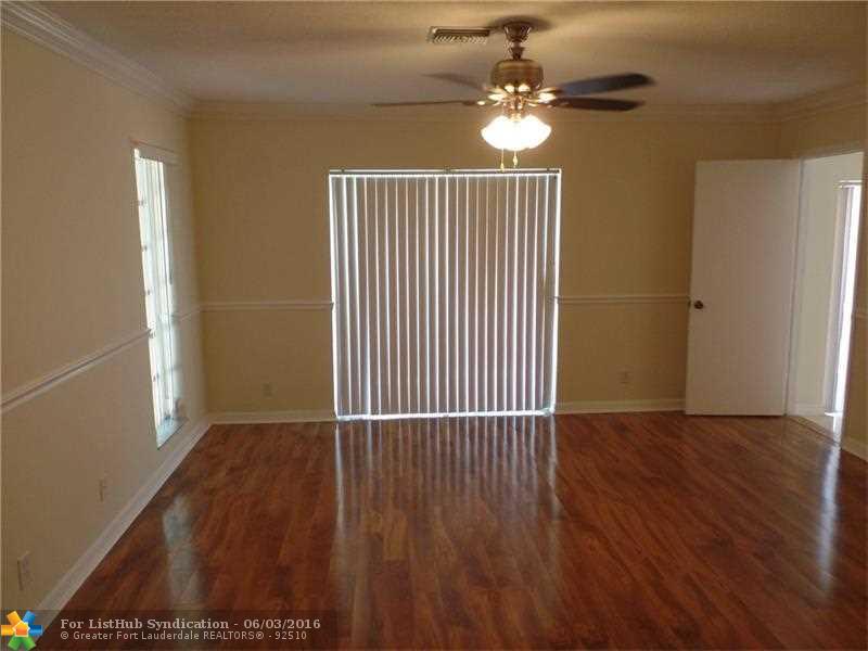 4300 Bayview Dr, Fort Lauderdale, FL 33308