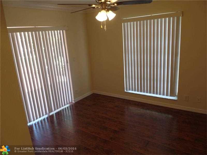 4300 Bayview Dr, Fort Lauderdale, FL 33308
