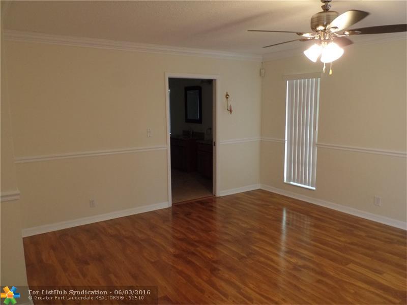 4300 Bayview Dr, Fort Lauderdale, FL 33308