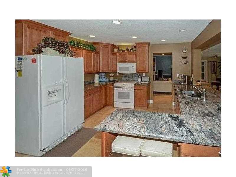4751 NE 26th Ave, Fort Lauderdale, FL 33308