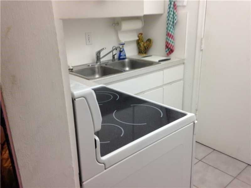 6261 Northeast 19th Ave, Fort Lauderdale, FL 33308
