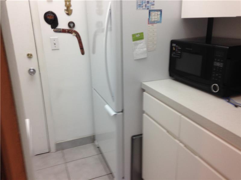 6261 Northeast 19th Ave, Fort Lauderdale, FL 33308