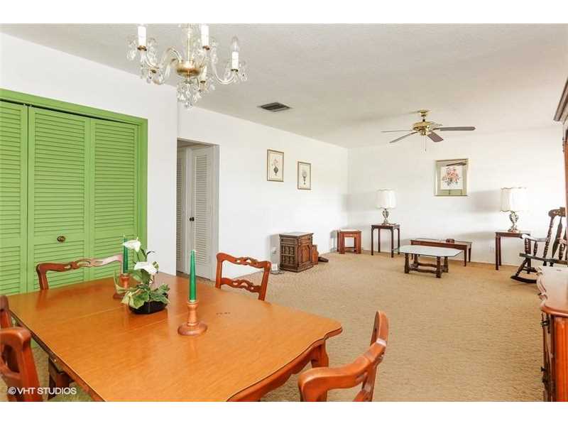 2141 Northeast 68th St, Fort Lauderdale, FL 33308