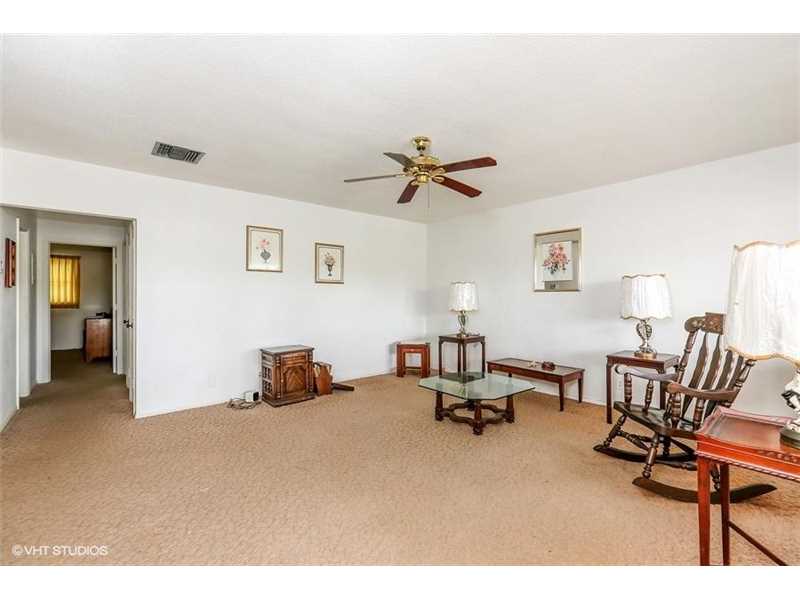 2141 Northeast 68th St, Fort Lauderdale, FL 33308
