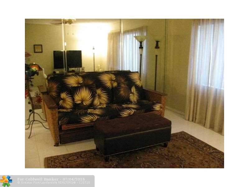2210 NE 56th Pl, Fort Lauderdale, FL 33308